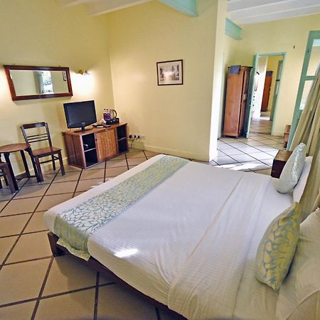 Hotel Villa Des Gouverneurs Pondicherry Bagian luar foto