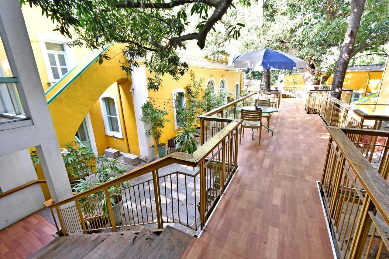 Hotel Villa Des Gouverneurs Pondicherry Bagian luar foto