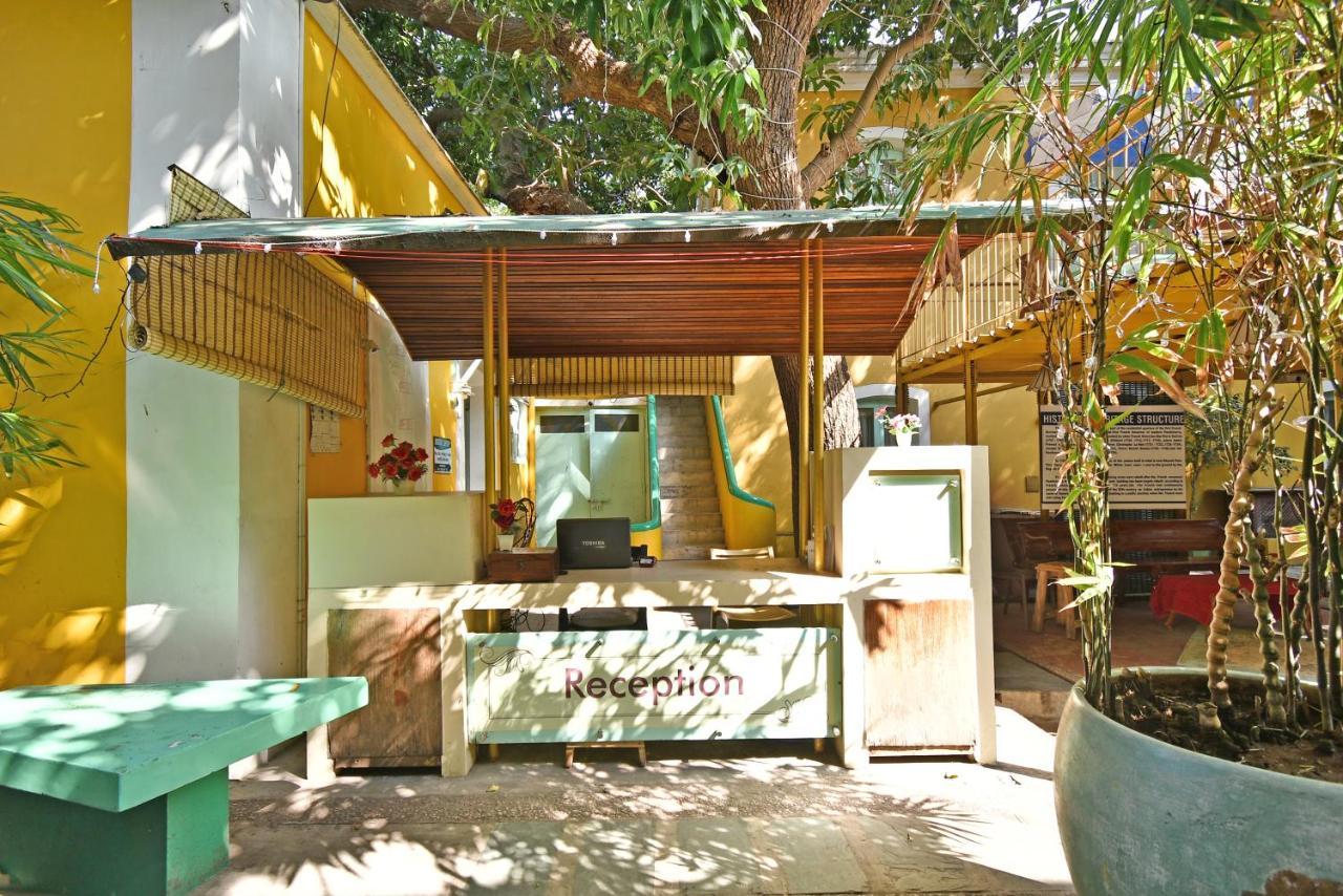 Hotel Villa Des Gouverneurs Pondicherry Bagian luar foto