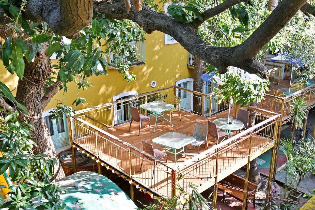 Hotel Villa Des Gouverneurs Pondicherry Bagian luar foto
