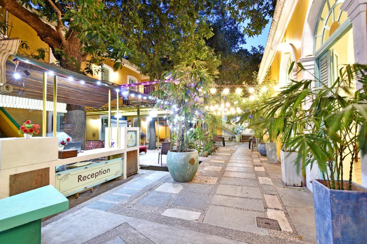 Hotel Villa Des Gouverneurs Pondicherry Bagian luar foto