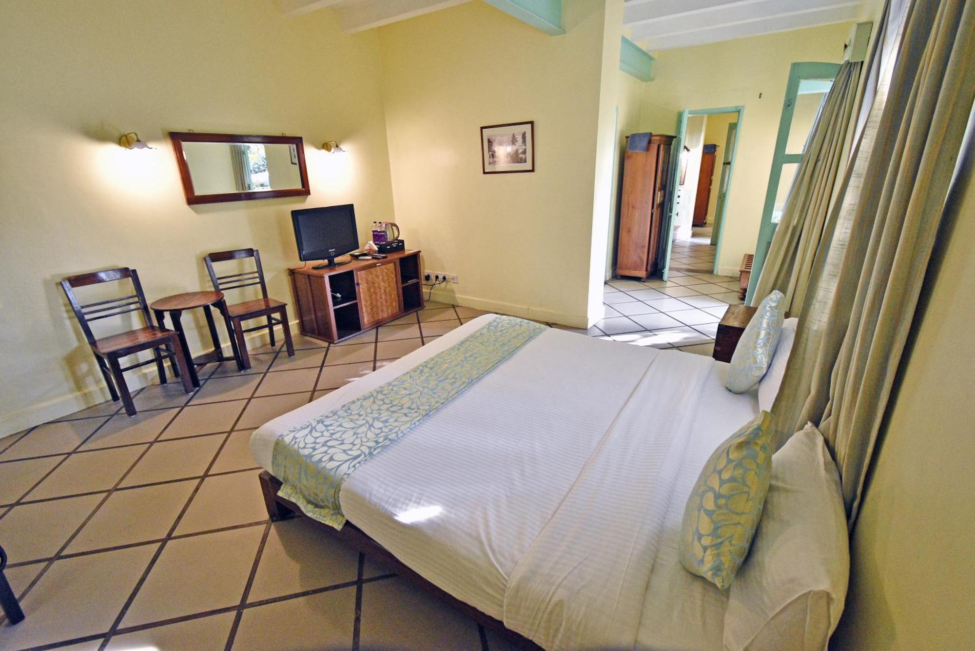 Hotel Villa Des Gouverneurs Pondicherry Bagian luar foto