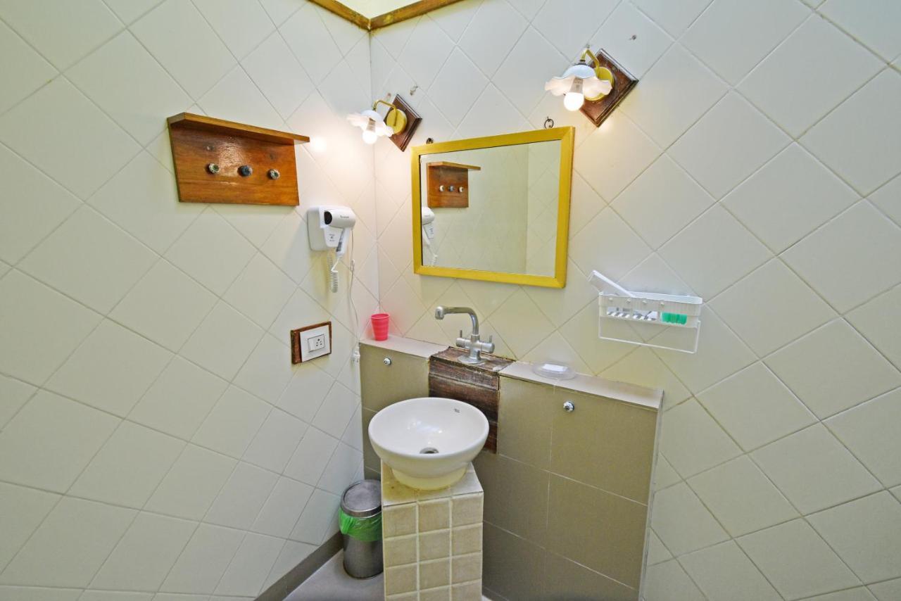 Hotel Villa Des Gouverneurs Pondicherry Bagian luar foto