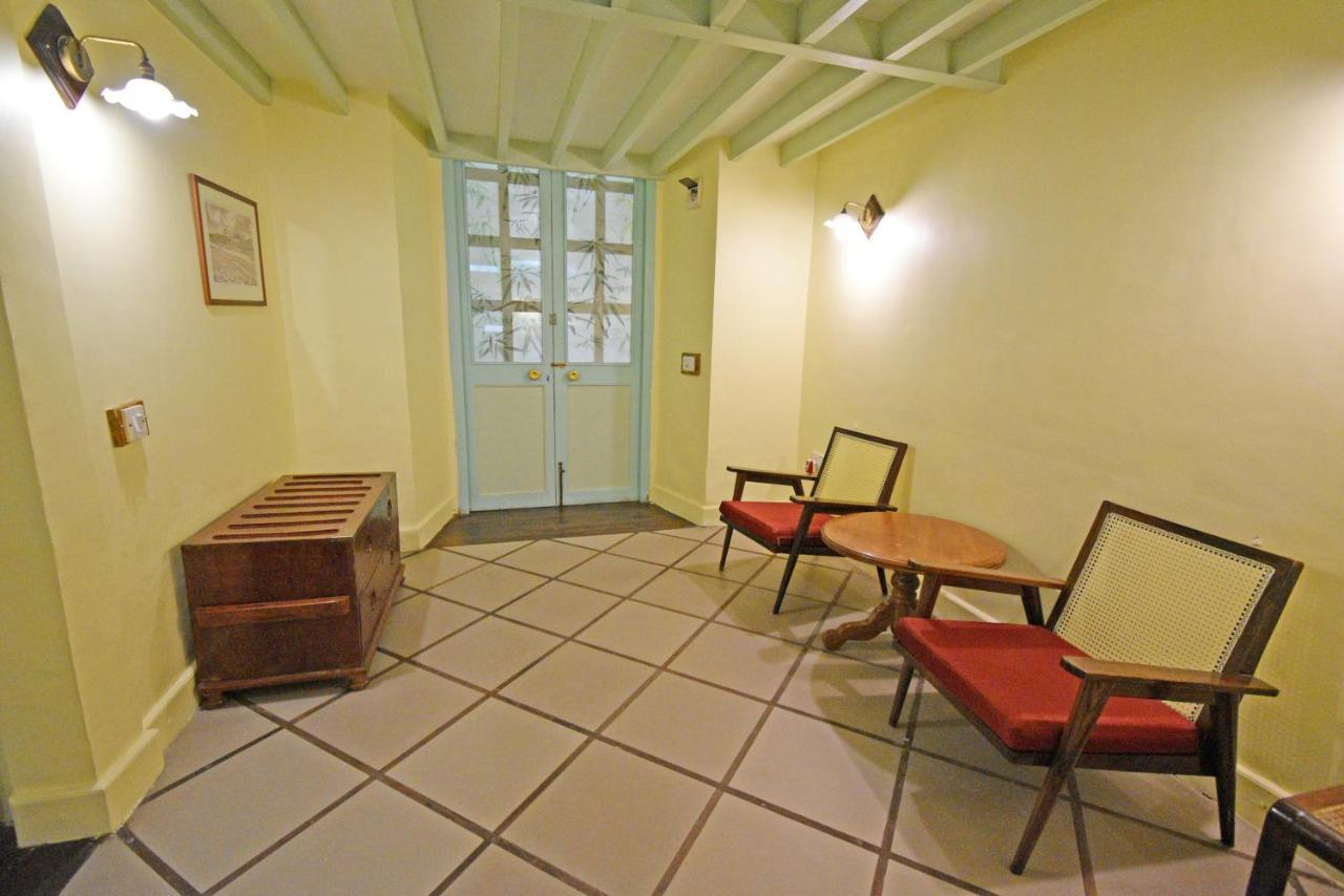 Hotel Villa Des Gouverneurs Pondicherry Bagian luar foto